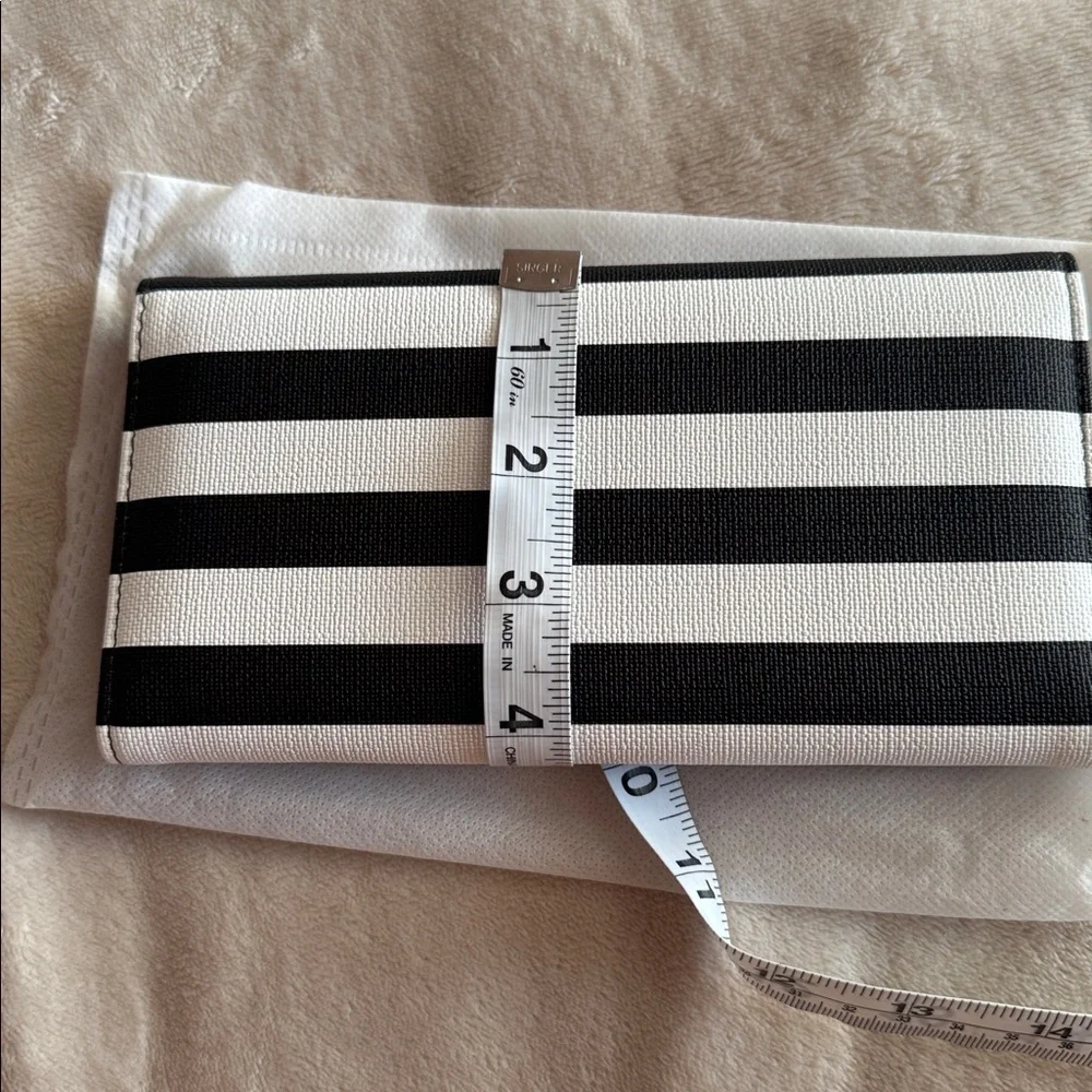KUT FROM THE KLOTH Black/White Card Holder